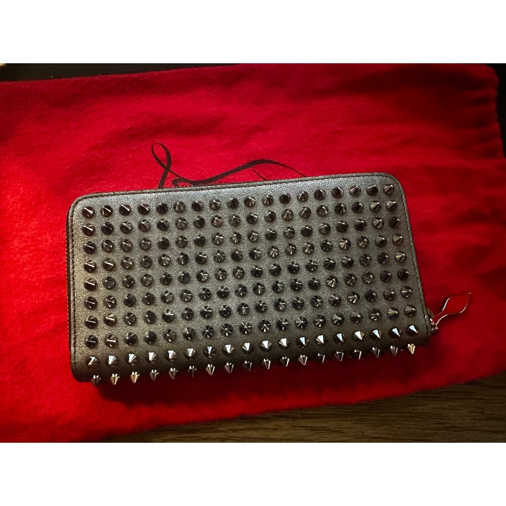 CHRISTIAN LOUBOUTIN GRAPHITE STUDDED LONG ZIPPY WALLET W/DUSTBAG